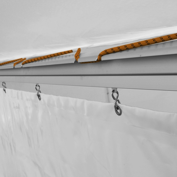 Simple bracing with expander rubbers